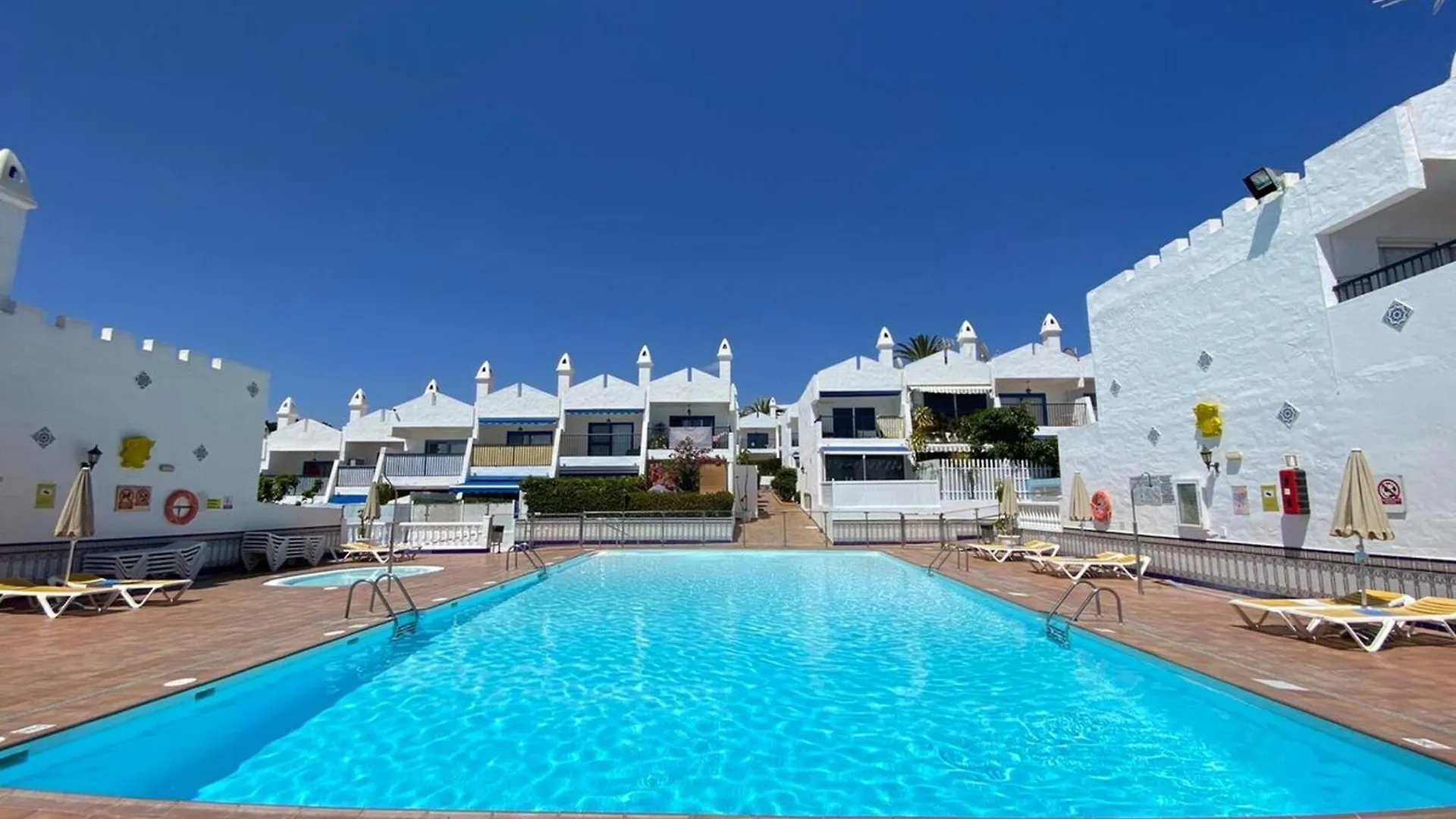 Marbella Golf 101 By Pride Holiday Rentals Maspalomas  Spagna